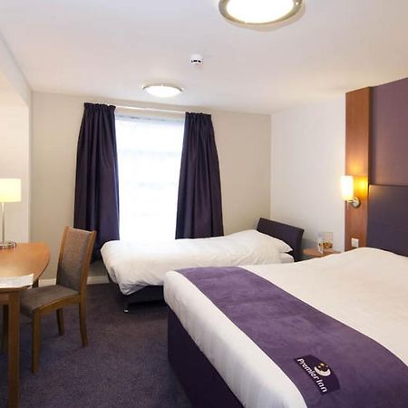 Premier Inn Manchester - Heaton Park Exterior foto