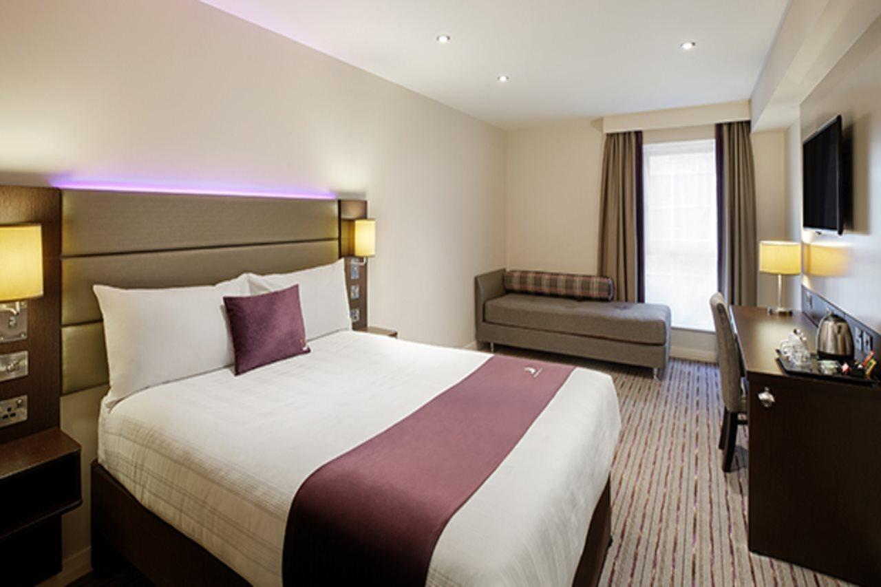 Premier Inn Manchester - Heaton Park Exterior foto