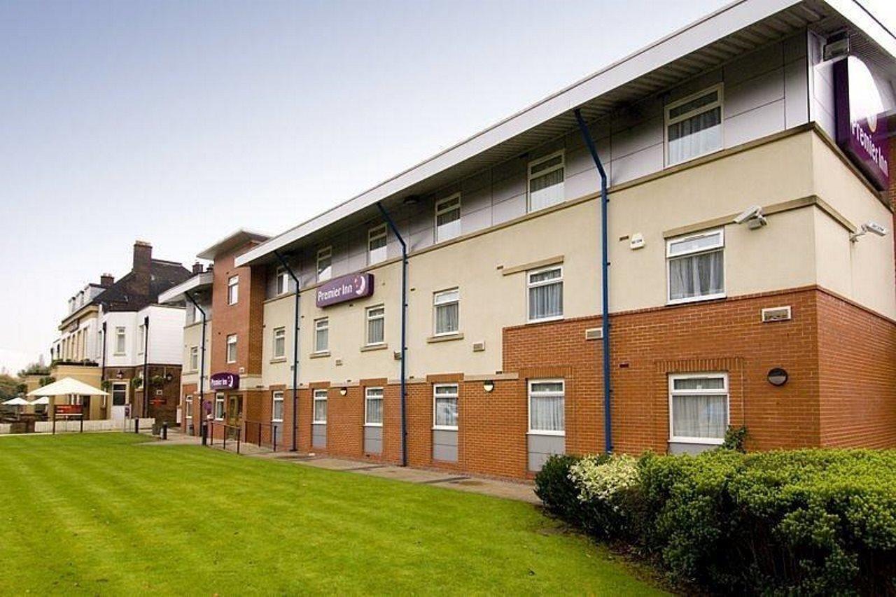 Premier Inn Manchester - Heaton Park Exterior foto